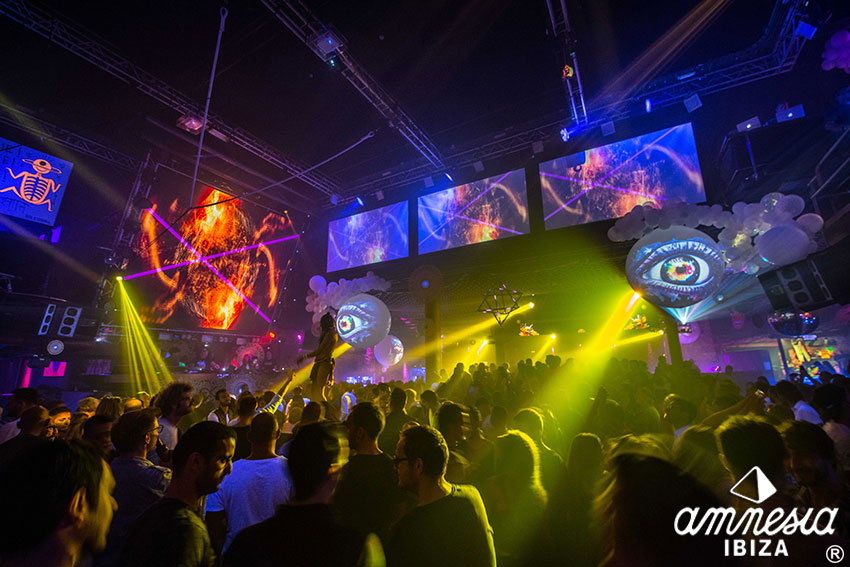 Amazing Visuals for the Amnesia Closing
