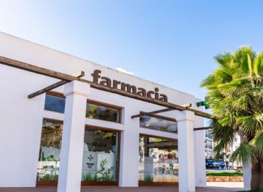A practical guide to Ibiza pharmacies and what to sort before you fly
