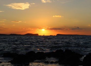 Guide for Students: How to Get to Study in Ibiza
